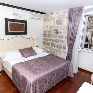 Hotel Deluxe Collection Kastel ****