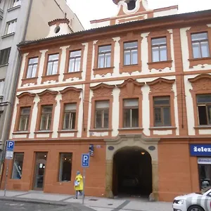 Dlouha Prague